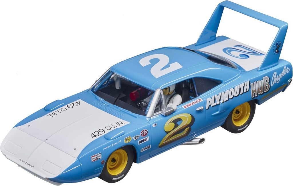 Plymouth Superbird No.2 - Coche de ranura analógica a escala 1:32 compatible con pistas Carrera Evolution
